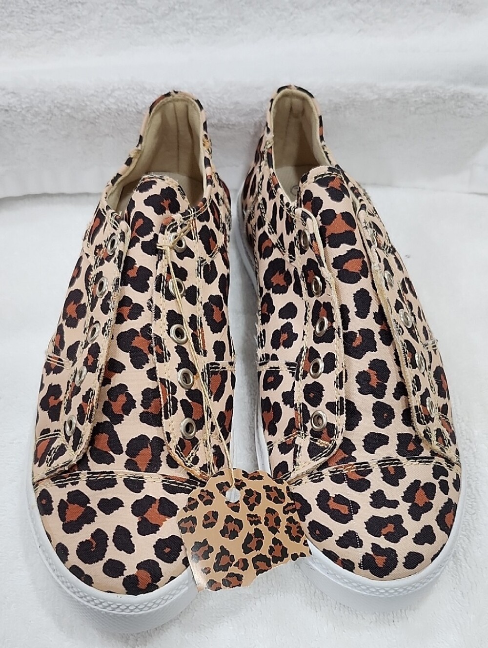EVERGLADES LEOPARD PRINT SLIP-ON CANVAS SNEAKERS